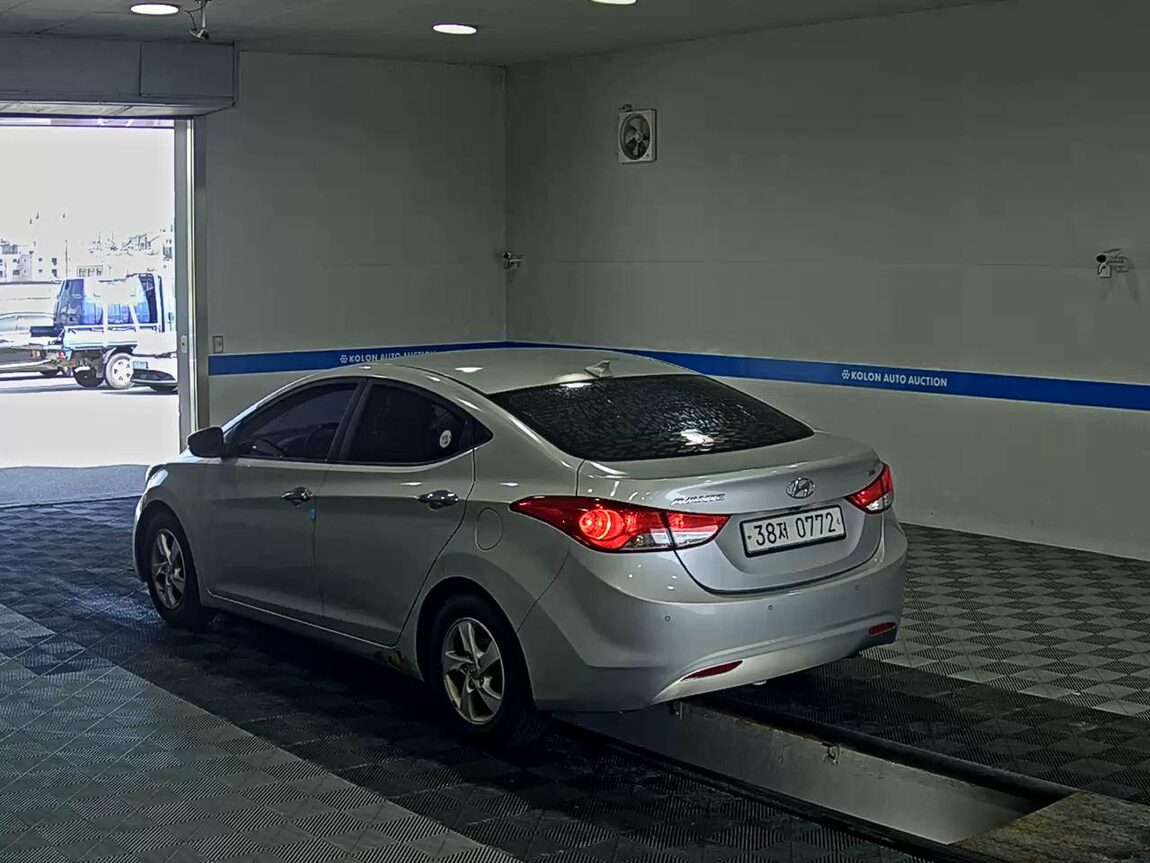 HYUNDAI AVANTE MD M16 GDi SMART 2013 - zdjęcie 6