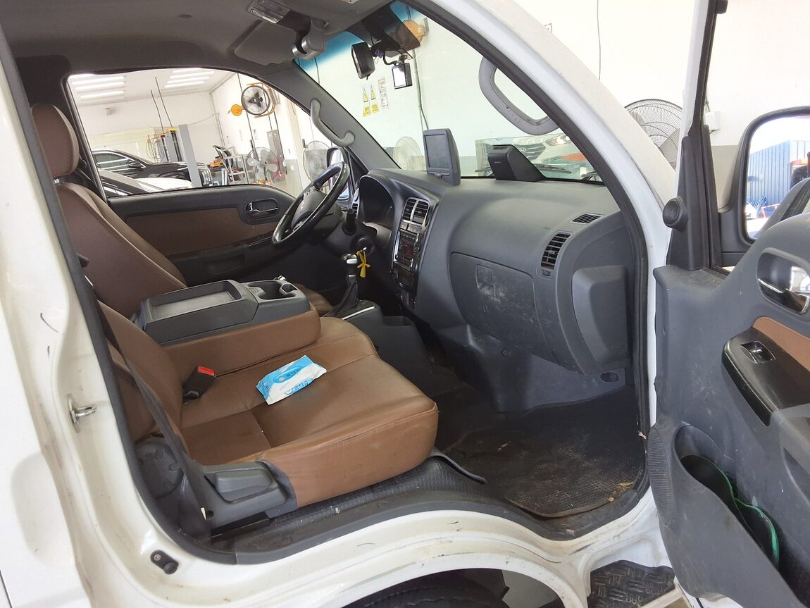 KIA THE NEW BONGO III CARGO 1 TON DOUBLE CAB EXTRA LONG WHEELBASE GLS 2022 - zdjęcie 14