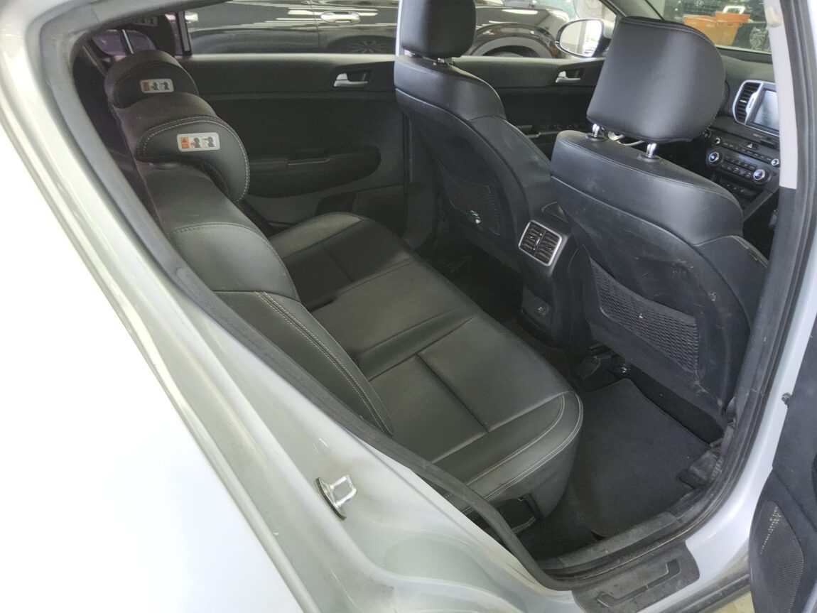 KIA NEW SPORTAGE 1.7 2WD NOBLESSE 2018 - zdjęcie 13