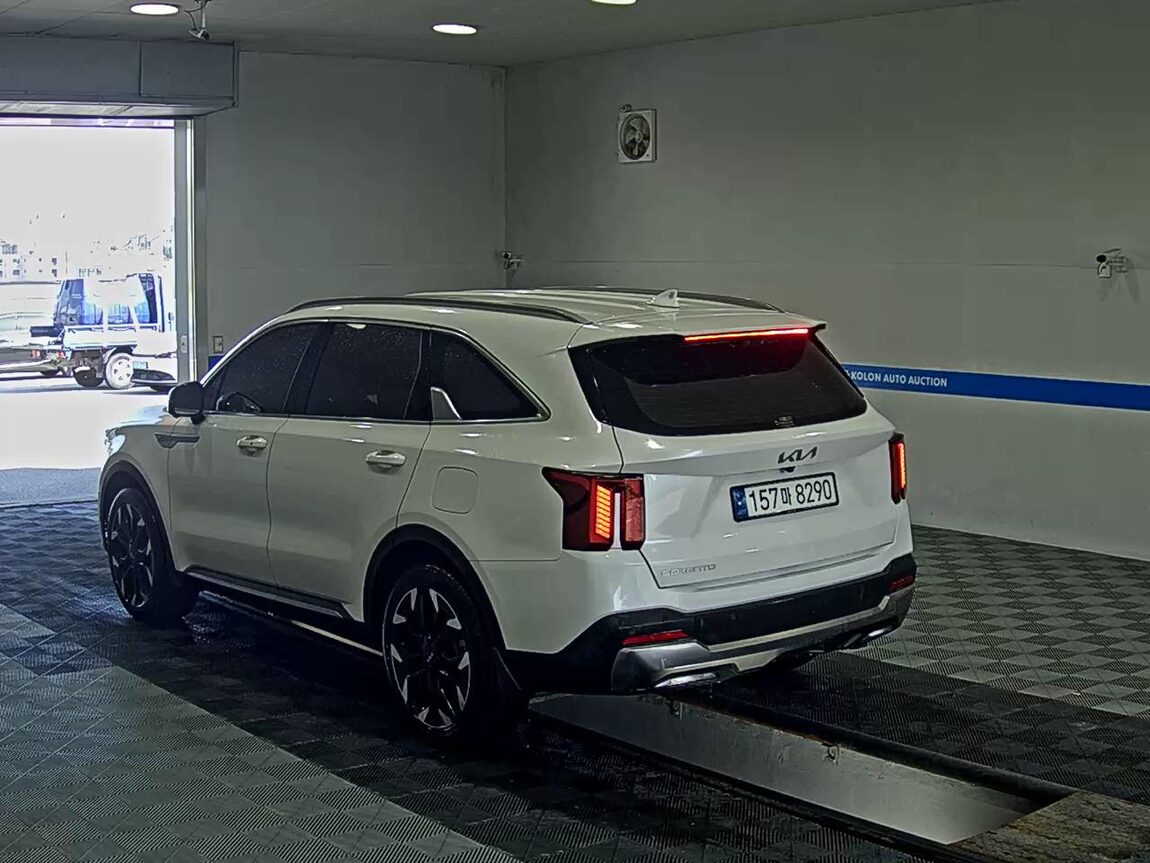KIA THE NEW SORENTO (MQ4) 2.5 GASOLINE 2WD NOBLESSE 2024 - zdjęcie 6