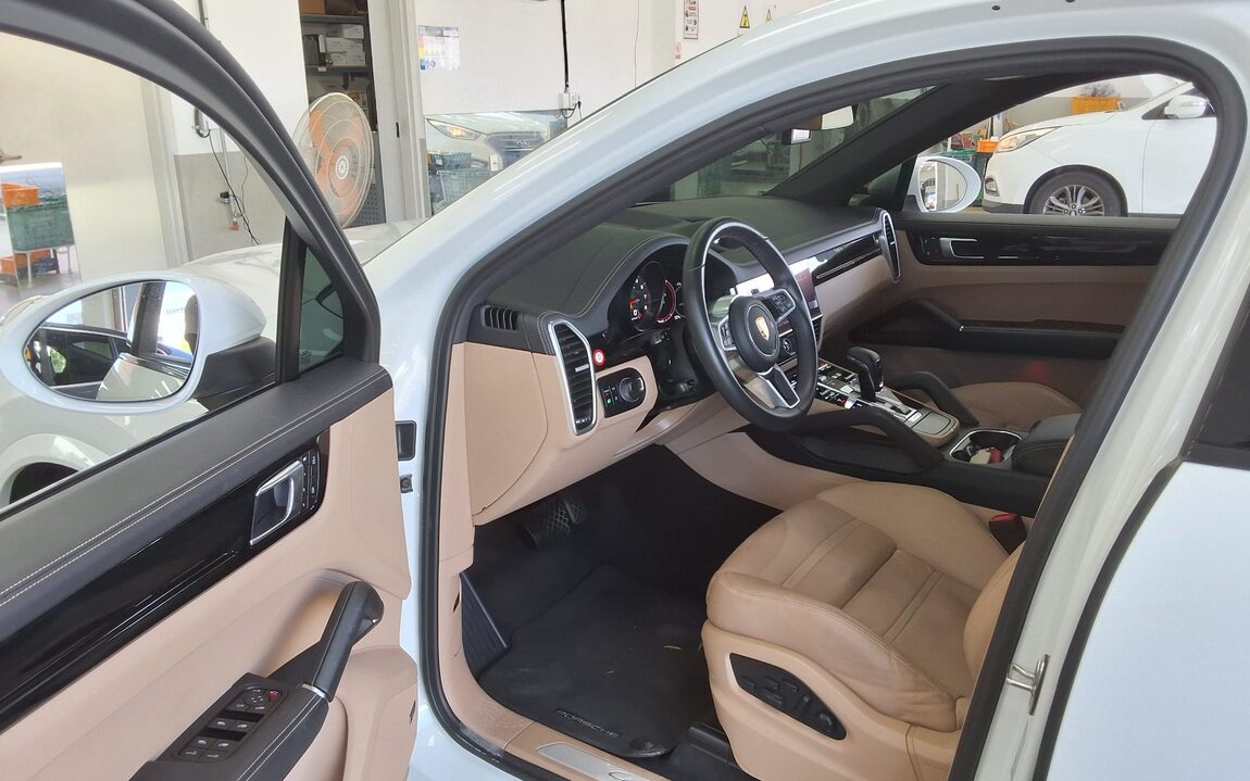 PORSCHE CAYENNE (3RD GEN) 3.0 V6 COUPE 2023 - zdjęcie 10