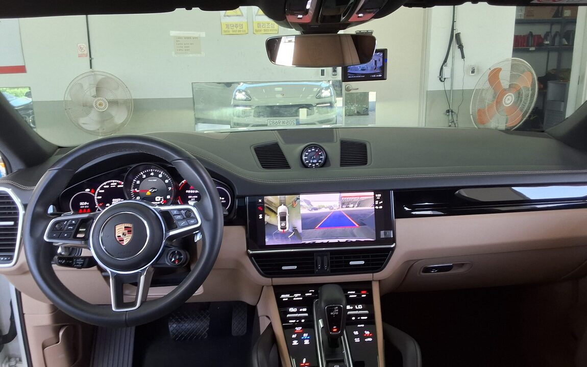 PORSCHE CAYENNE (3RD GEN) 3.0 V6 COUPE 2023 - zdjęcie 11