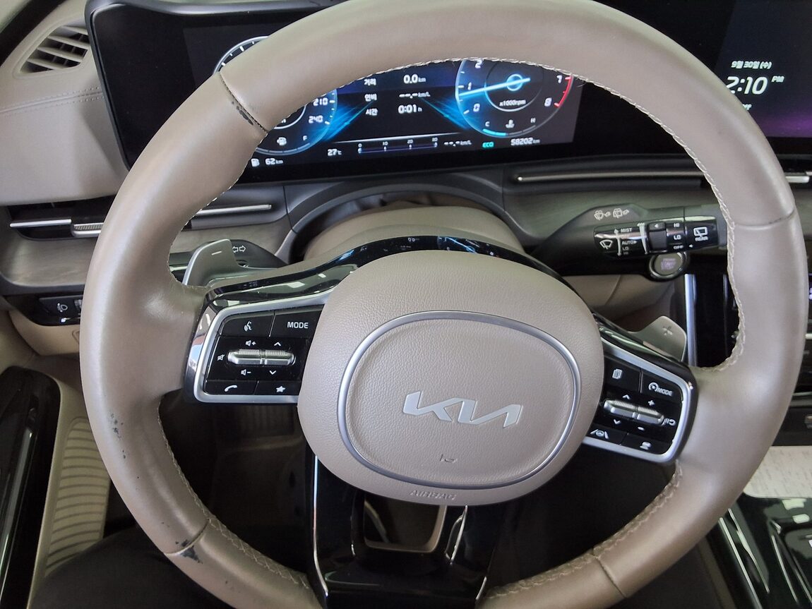 KIA NEW CARNIVAL (KA4) 9-SEATER GASOLINE NOBLESSE 2023 - zdjęcie 17