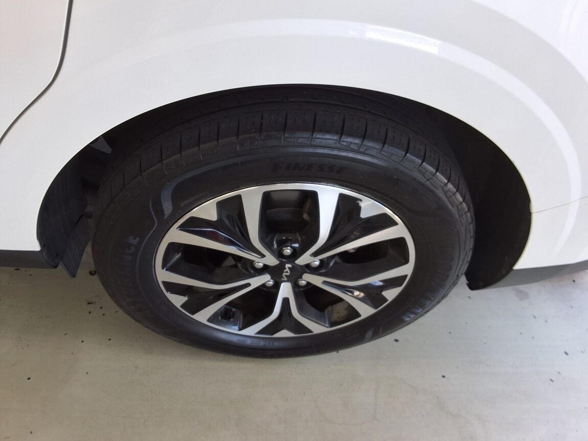 KIA NEW CARNIVAL (KA4) 9-SEATER GASOLINE NOBLESSE 2023 - zdjęcie 24