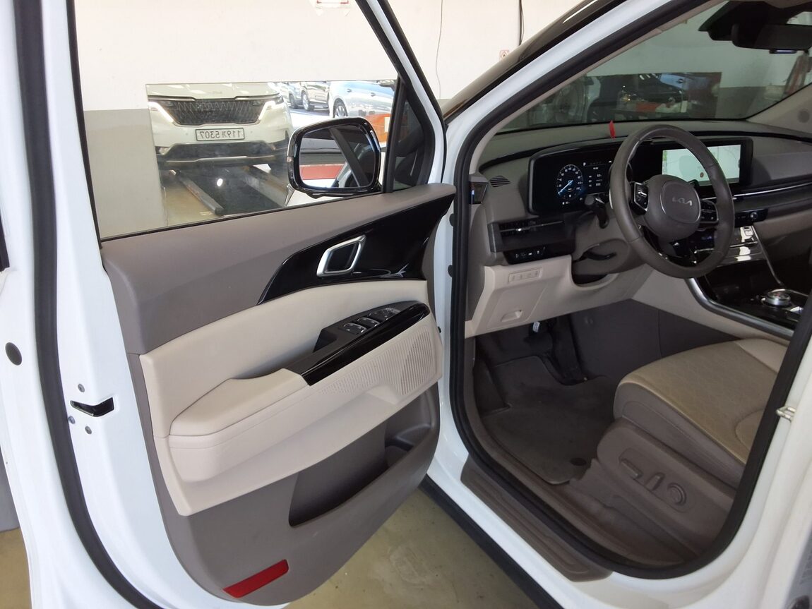 KIA NEW CARNIVAL (KA4) 9-SEATER GASOLINE NOBLESSE 2023 - zdjęcie 10