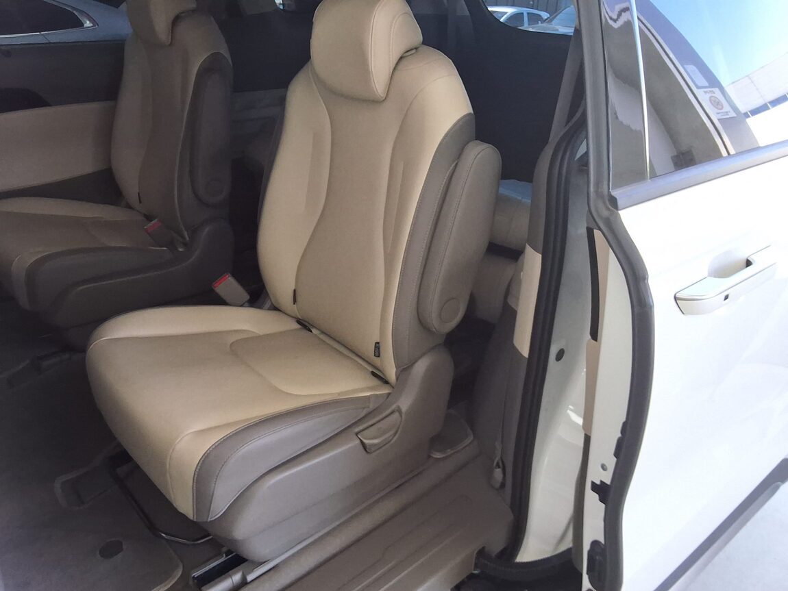 KIA NEW CARNIVAL (KA4) 9-SEATER GASOLINE NOBLESSE 2023 - zdjęcie 12