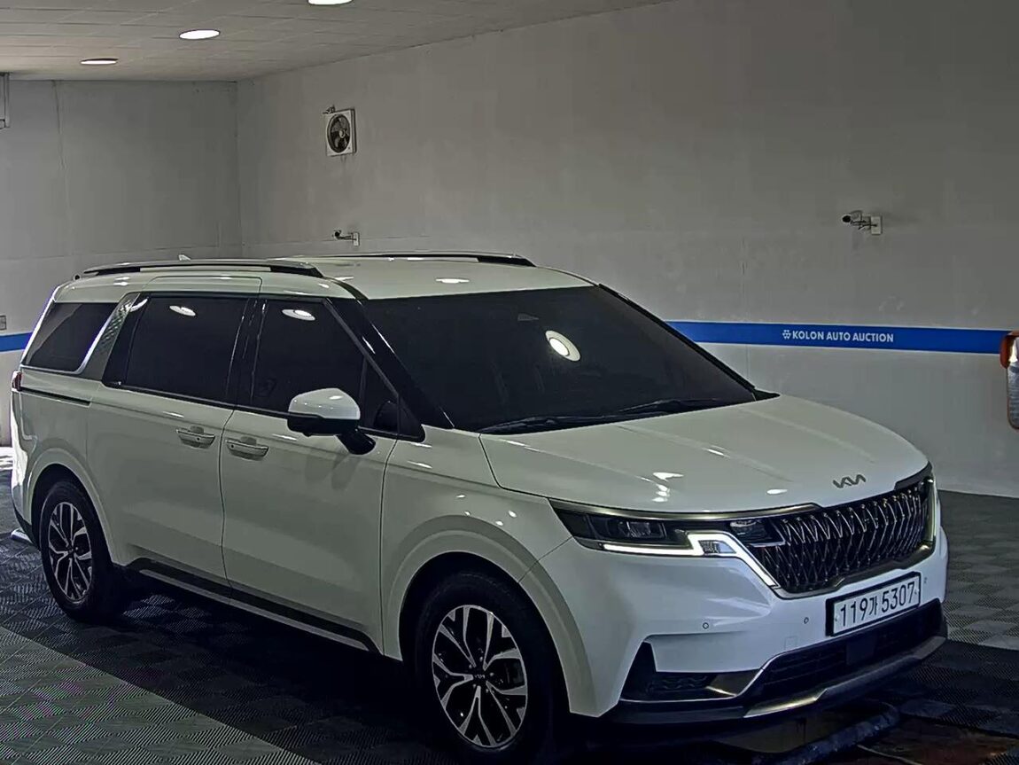 KIA NEW CARNIVAL (KA4) 9-SEATER GASOLINE NOBLESSE 2023 - zdjęcie 3