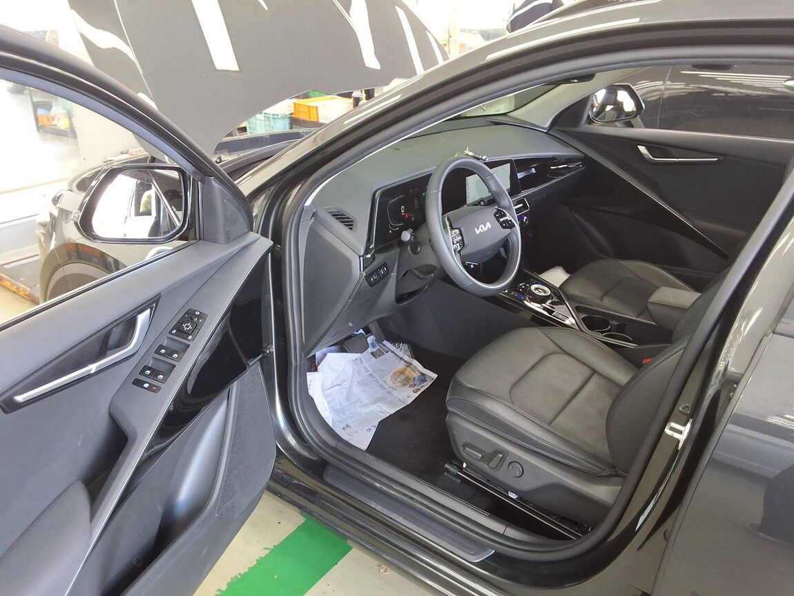 KIA THE ALL NEW NIRO 1.6 HEV PRESTIGE 2024 - zdjęcie 10