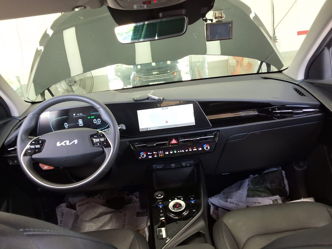 KIA THE ALL NEW NIRO 1.6 HEV PRESTIGE 2024 - zdjęcie 11