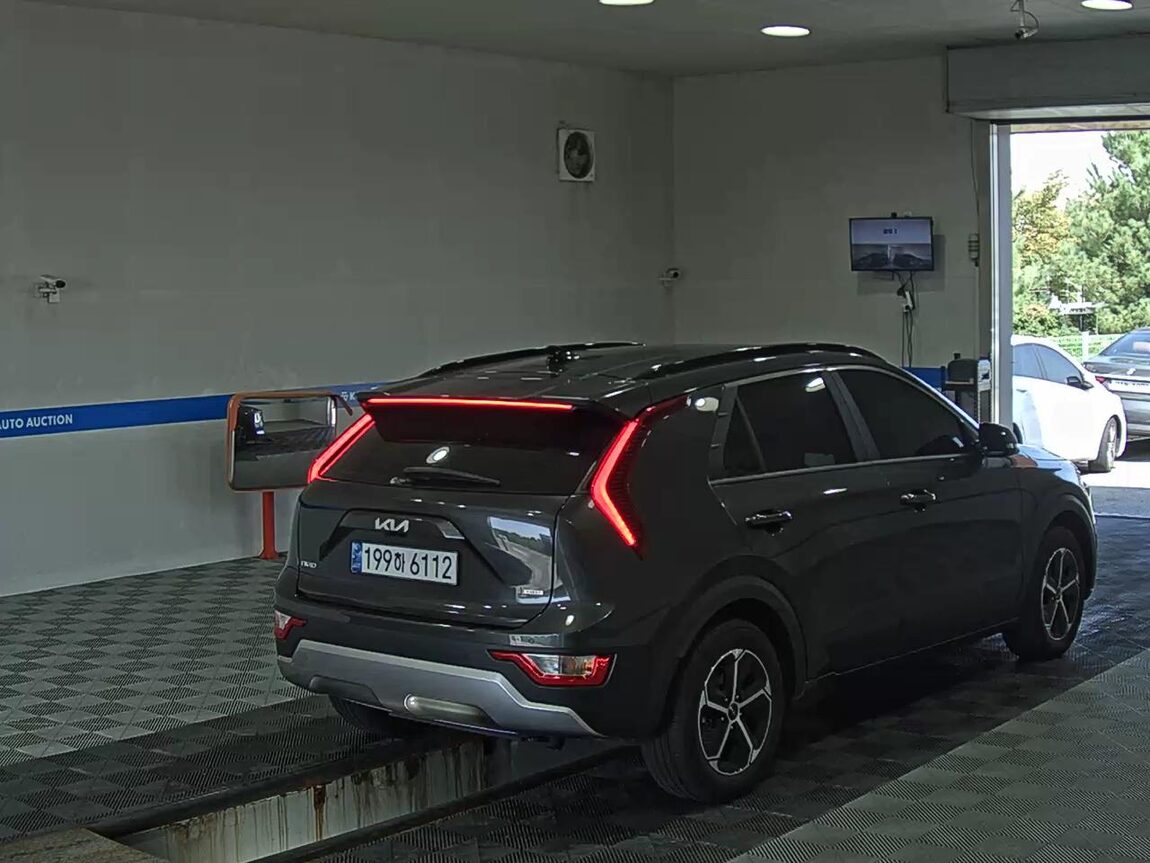 KIA THE ALL NEW NIRO 1.6 HEV PRESTIGE 2024 - zdjęcie 5