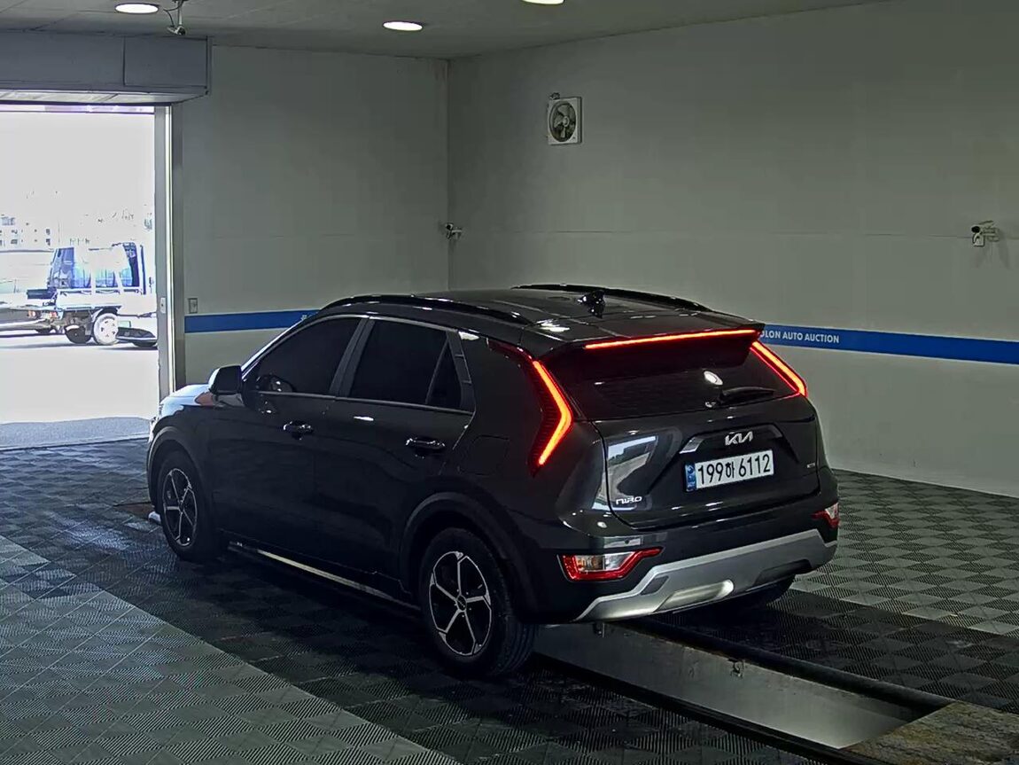 KIA THE ALL NEW NIRO 1.6 HEV PRESTIGE 2024 - zdjęcie 6