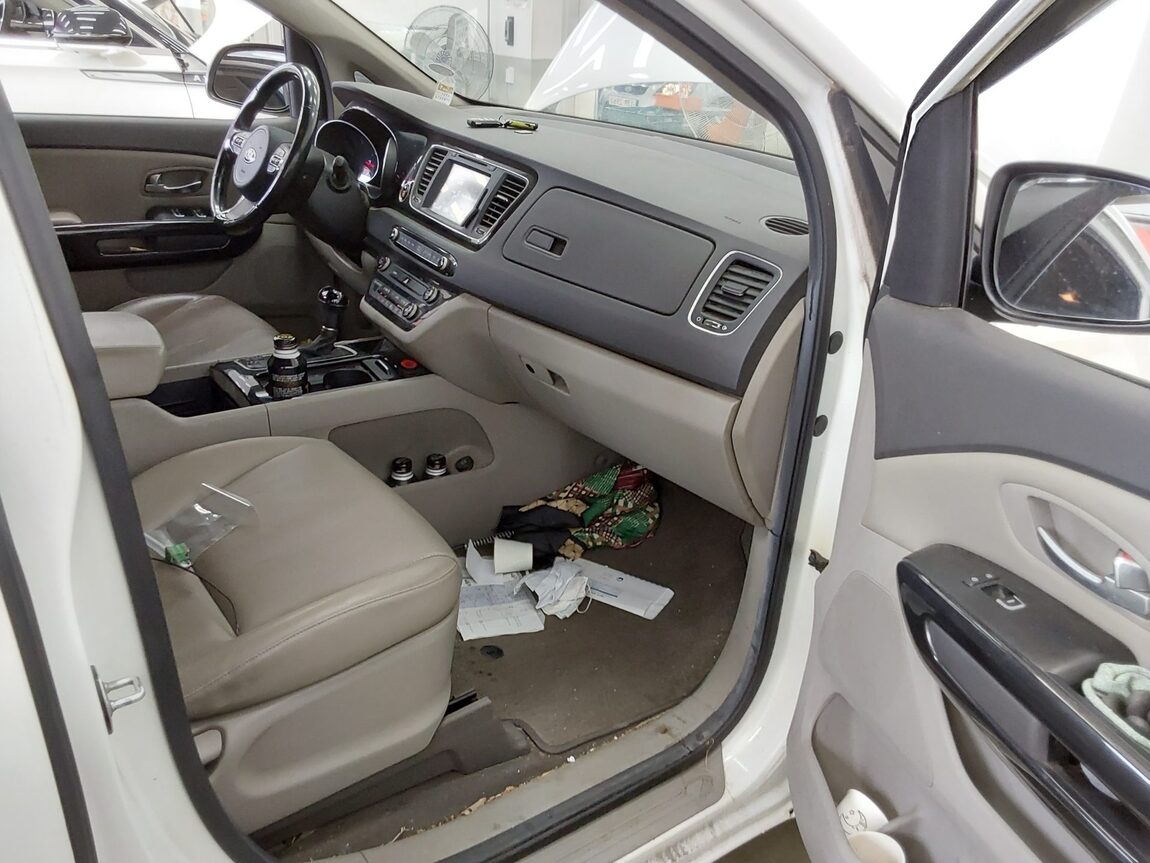KIA ALL NEW CARNIVAL 9-SEATER DIESEL PRESTIGE 2015 - zdjęcie 14