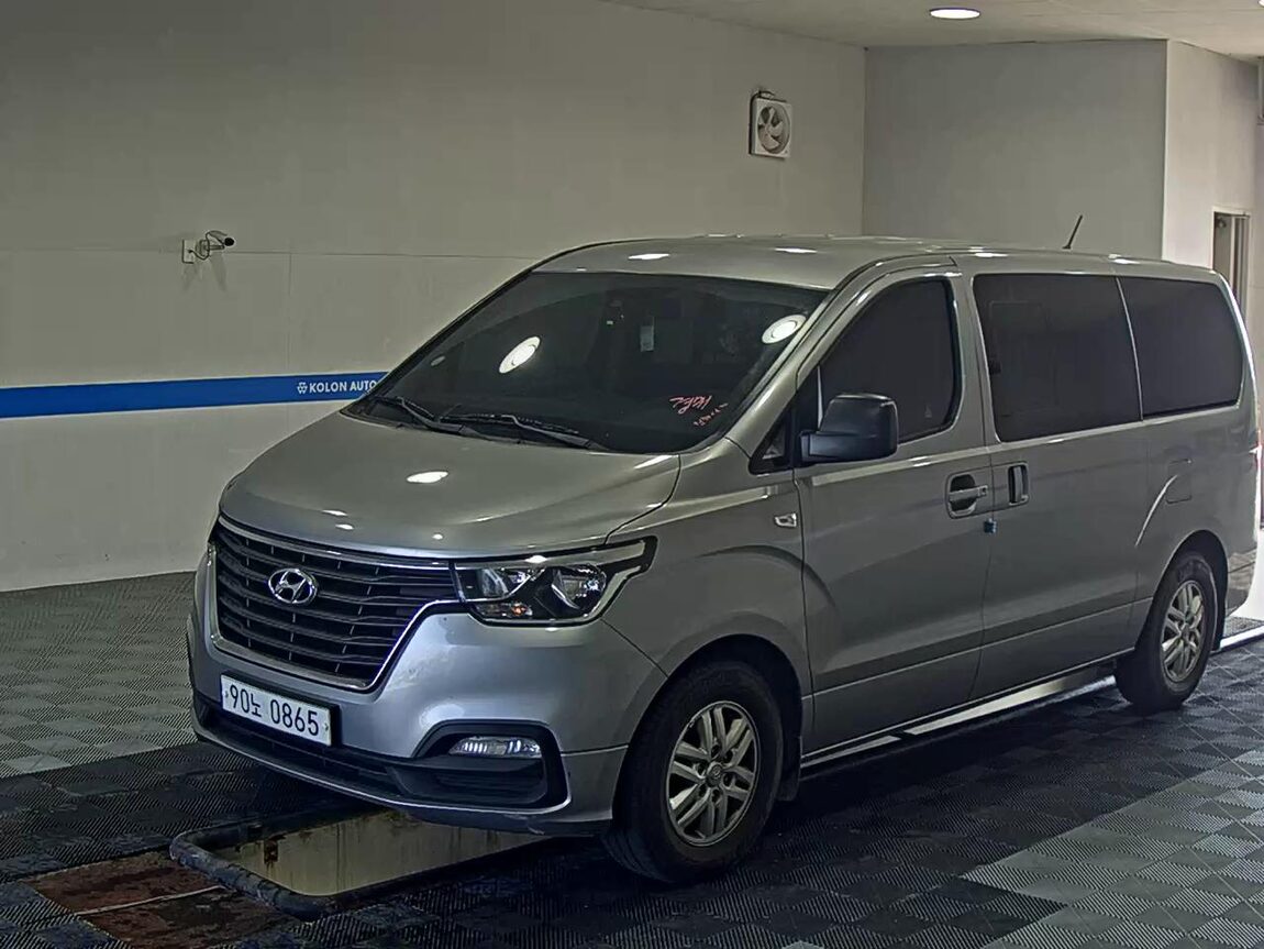 HYUNDAI THE NEW GRAND STAREX 5-SEATER DIESEL VAN MODERN 2019 - zdjęcie 2
