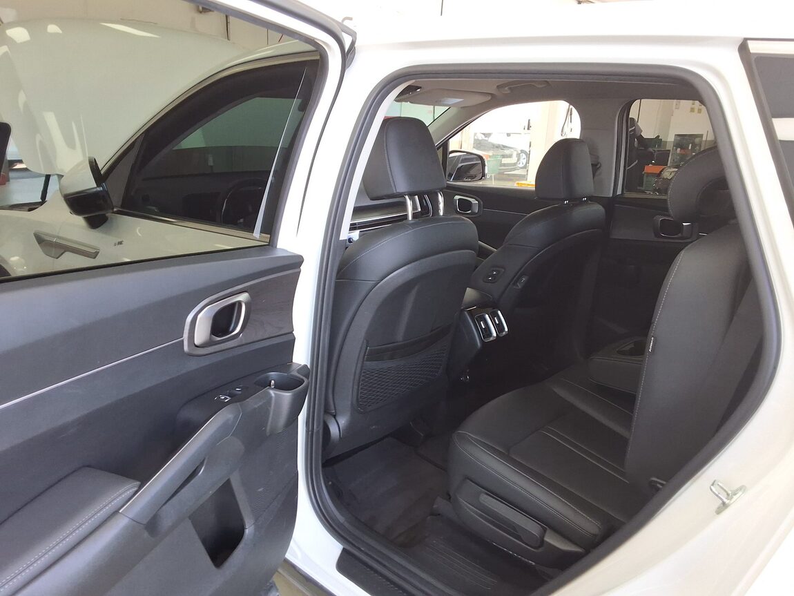 KIA THE NEW SORENTO (MQ4) 2.2 DIESEL 4WD PRESTIGE 2024 - zdjęcie 12