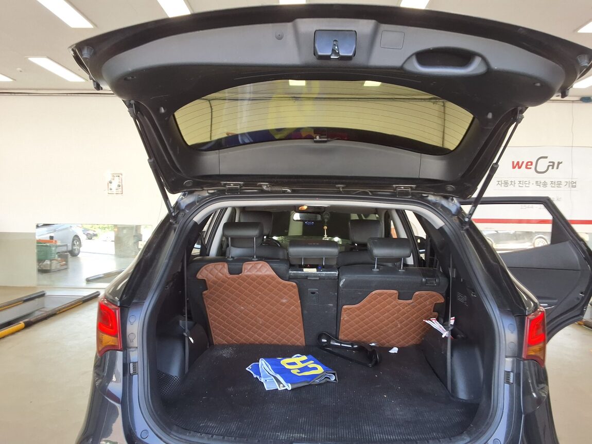 HYUNDAI SANTA FE THE PRIME DIESEL R2.0 2WD PREMIUM 2018 - zdjęcie 15