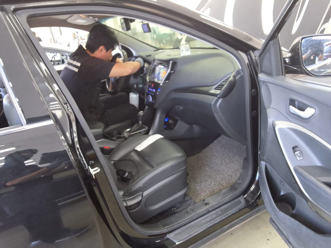 HYUNDAI SANTA FE THE PRIME DIESEL R2.0 2WD PREMIUM 2018 - zdjęcie 14
