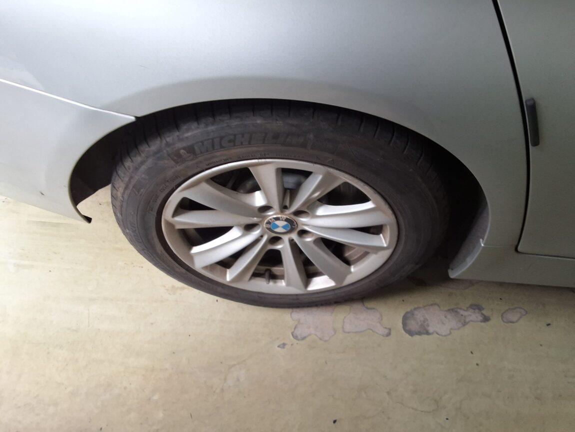 BMW 5 SERIES (6TH GEN) 520d 2010 - zdjęcie 22