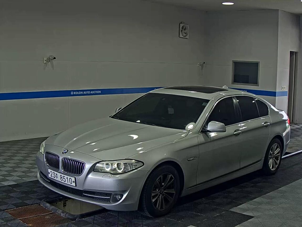 BMW 5 SERIES (6TH GEN) 520d 2010 - zdjęcie 2
