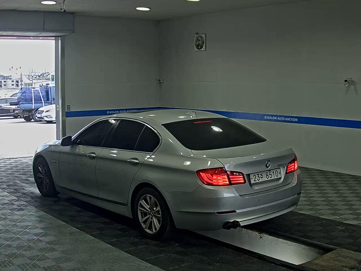 BMW 5 SERIES (6TH GEN) 520d 2010 - zdjęcie 6