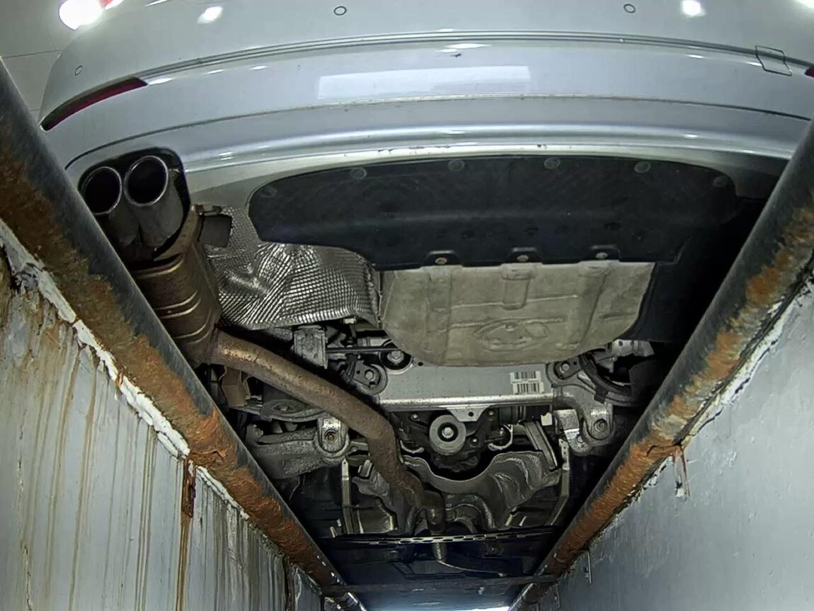 BMW 5 SERIES (6TH GEN) 520d 2010 - zdjęcie 8