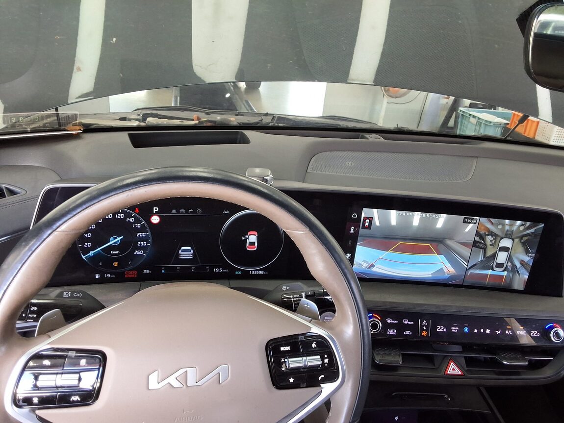 KIA K8 HYBRID HEV SIGNATURE 2022 - zdjęcie 17