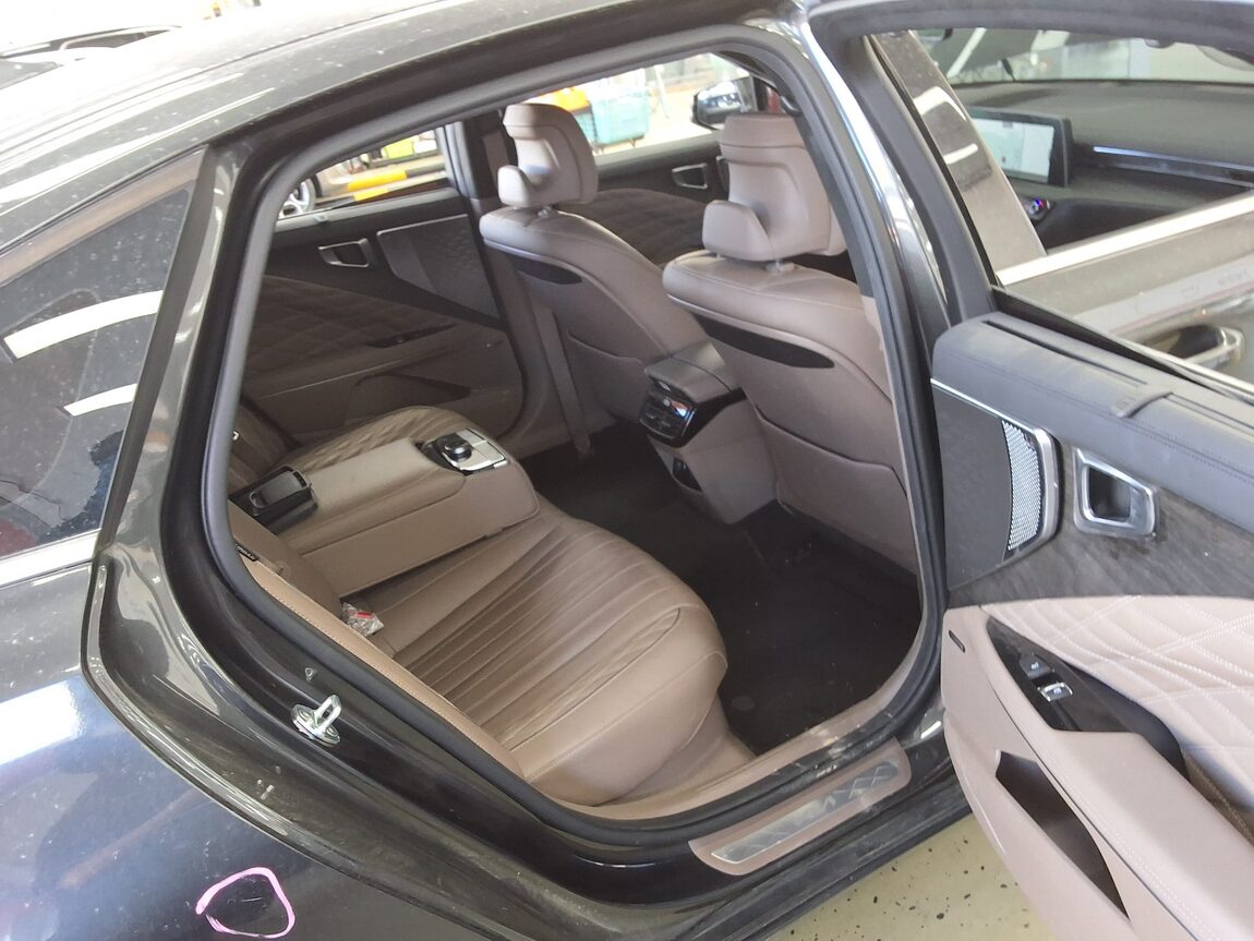 KIA K8 HYBRID HEV SIGNATURE 2022 - zdjęcie 13