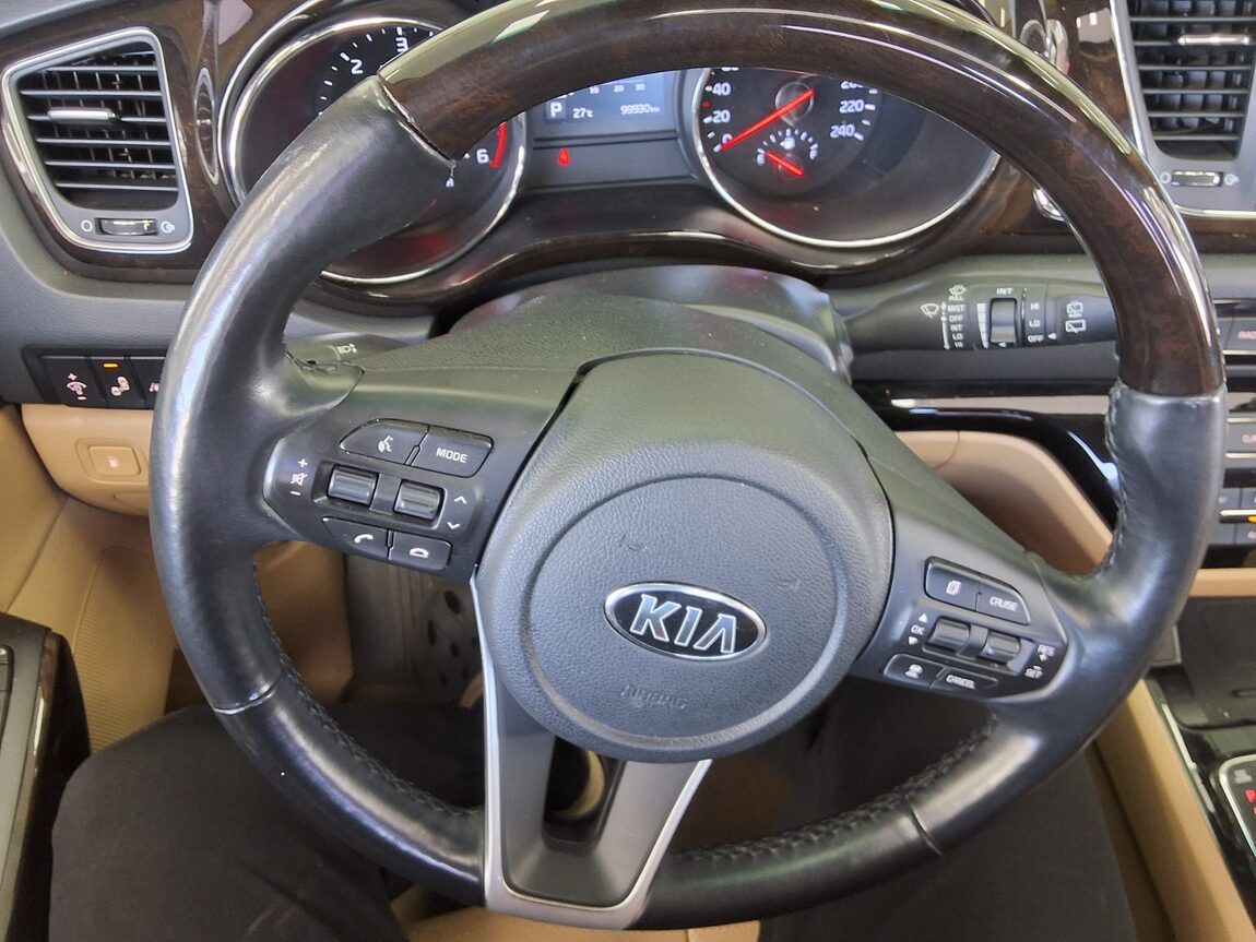KIA THE NEW CARNIVAL 9-SEATER DIESEL NOBLESSE SPECIAL 2019 - zdjęcie 17