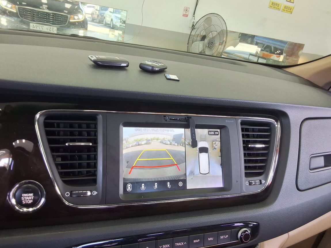 KIA THE NEW CARNIVAL 9-SEATER DIESEL NOBLESSE SPECIAL 2019 - zdjęcie 19