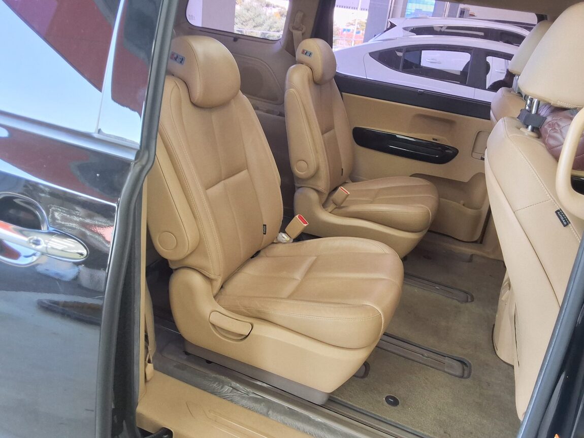 KIA THE NEW CARNIVAL 9-SEATER DIESEL NOBLESSE SPECIAL 2019 - zdjęcie 13