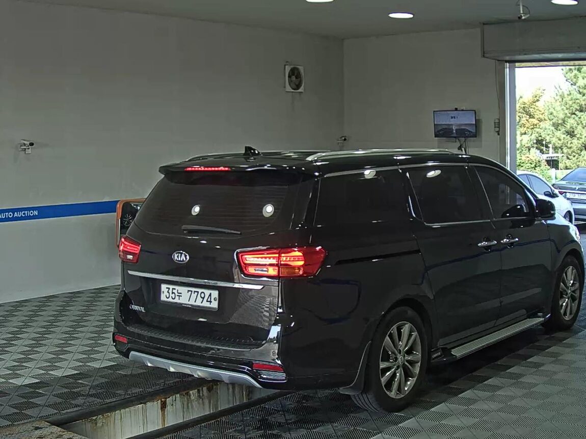 KIA THE NEW CARNIVAL 9-SEATER DIESEL NOBLESSE SPECIAL 2019 - zdjęcie 5