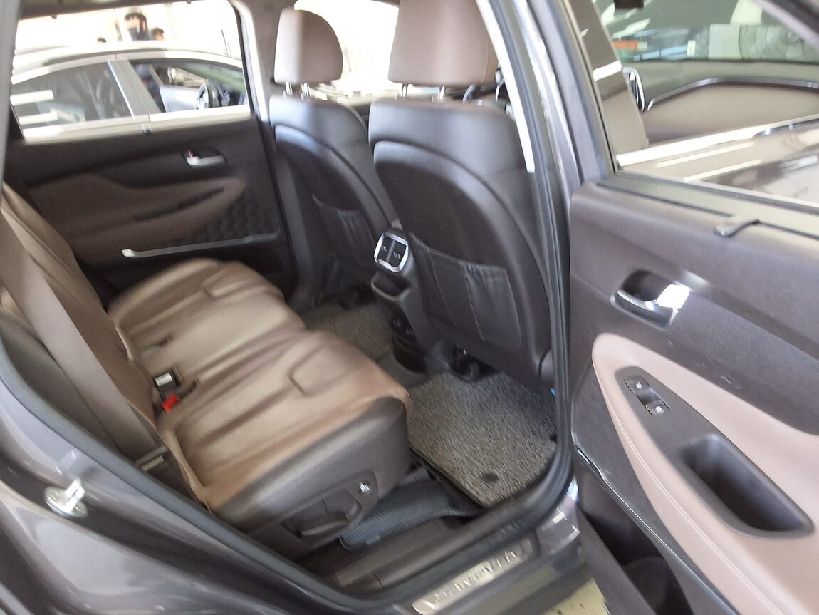 HYUNDAI SANTA FE (TM) R2.2 2WD PRESTIGE 2019 - zdjęcie 13