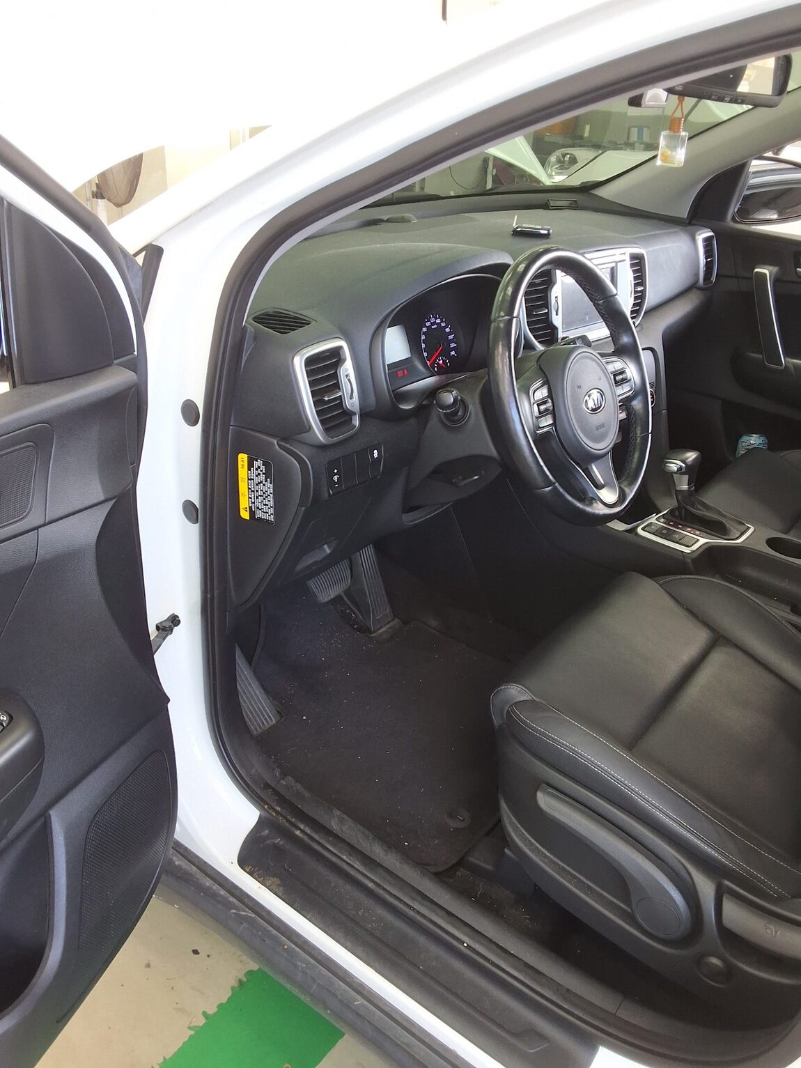 KIA NEW SPORTAGE 1.7 2WD NOBLESSE 2018 - zdjęcie 10