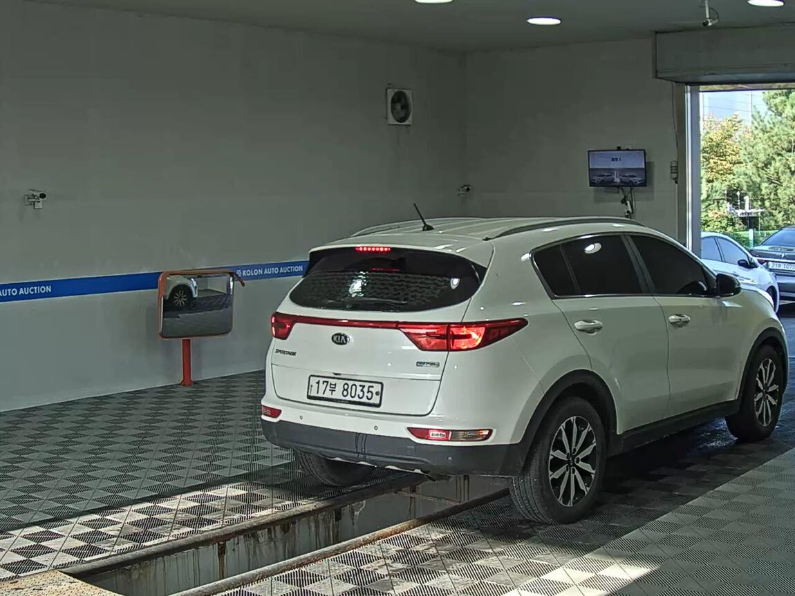 KIA NEW SPORTAGE 1.7 2WD NOBLESSE 2018 - zdjęcie 5
