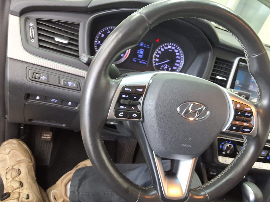 HYUNDAI LF SONATA NEW RISE LPi RENTAL CAR STYLE 2019 - zdjęcie 23