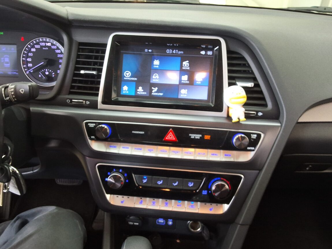 HYUNDAI LF SONATA NEW RISE LPi RENTAL CAR STYLE 2019 - zdjęcie 24