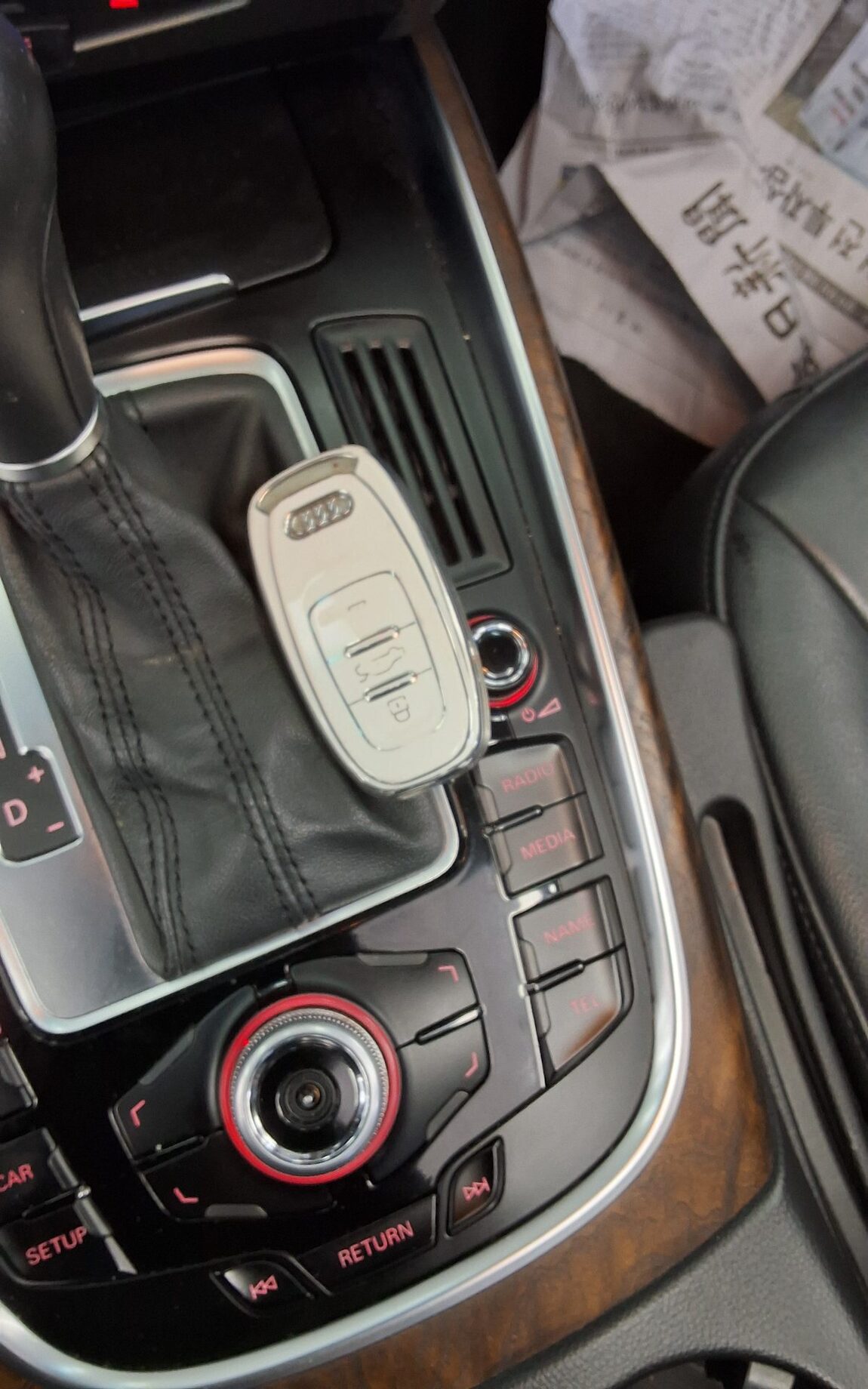 AUDI Q5 3.0 TDI QUATTRO 2011 - zdjęcie 19