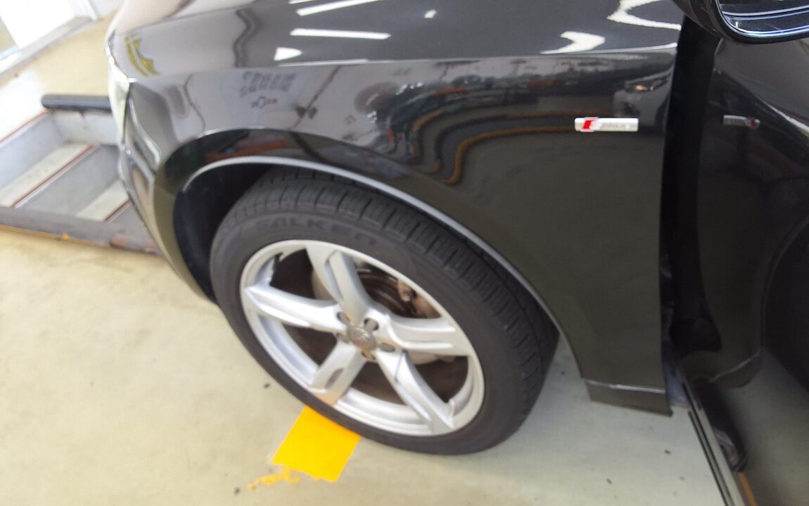 AUDI Q5 3.0 TDI QUATTRO 2011 - zdjęcie 23