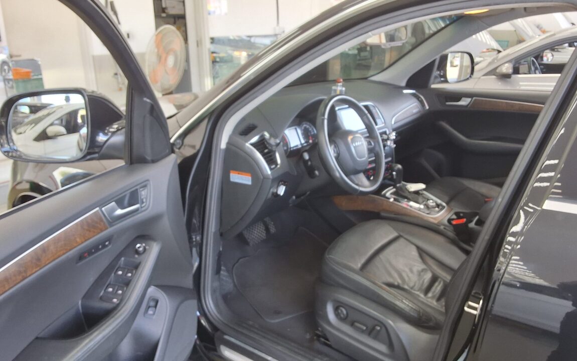 AUDI Q5 3.0 TDI QUATTRO 2011 - zdjęcie 10