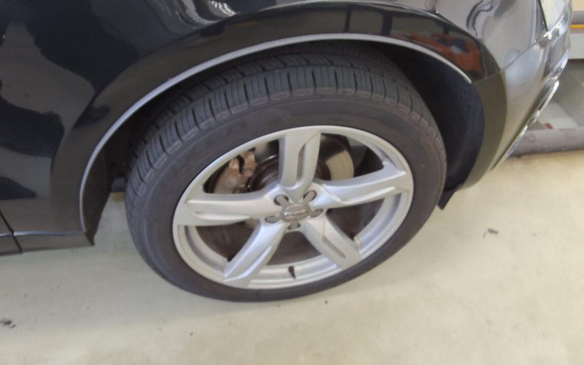 AUDI Q5 3.0 TDI QUATTRO 2011 - zdjęcie 25