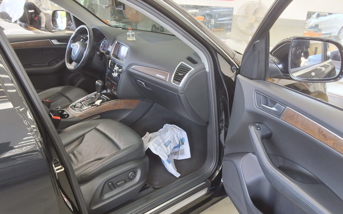 AUDI Q5 3.0 TDI QUATTRO 2011 - zdjęcie 14