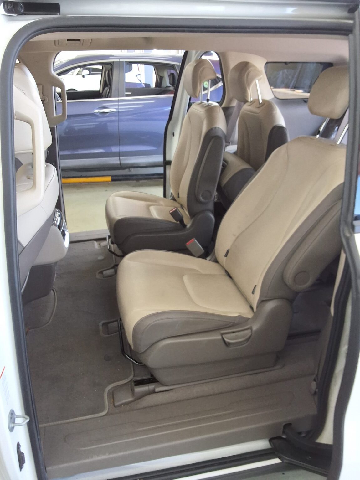 KIA NEW CARNIVAL (KA4) 9-SEATER DIESEL NOBLESSE 2023 - zdjęcie 12