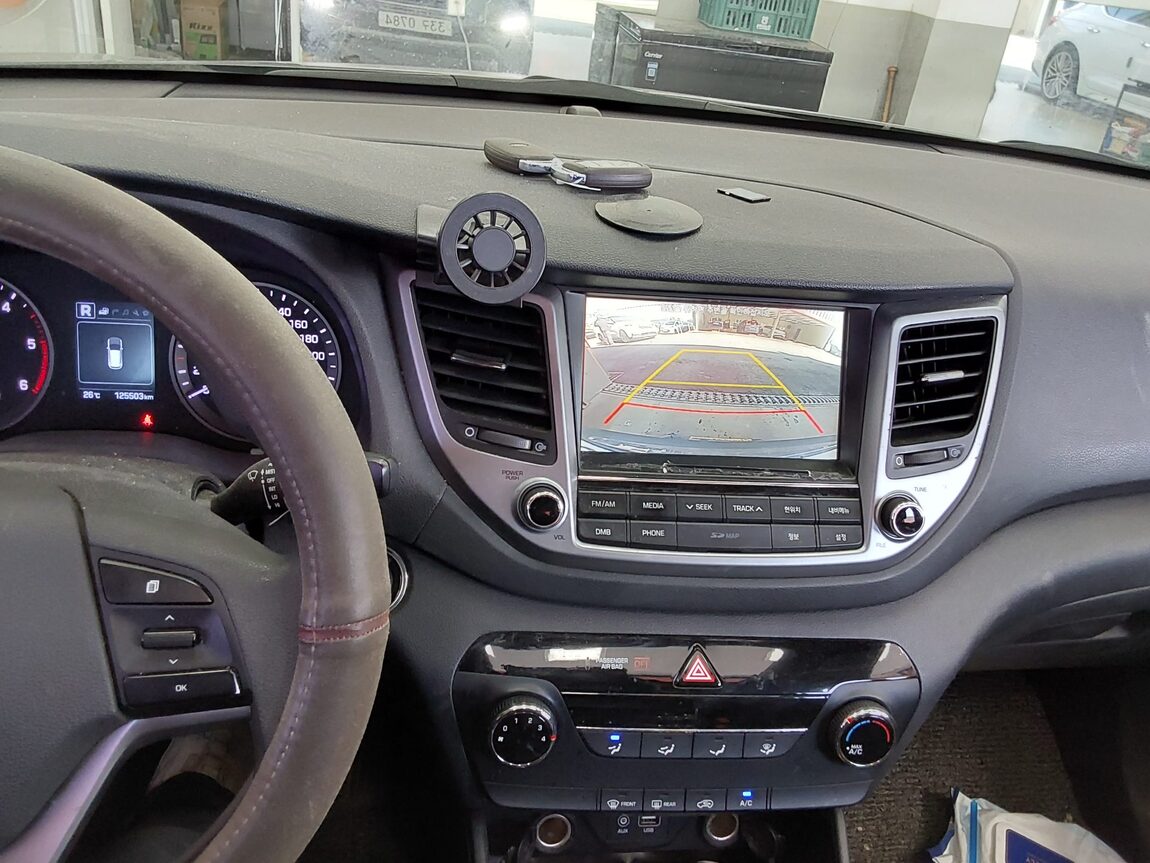 HYUNDAI ALL NEW TUCSON DIESEL 1.7 2WD STYLE FEVER 2017 - zdjęcie 17
