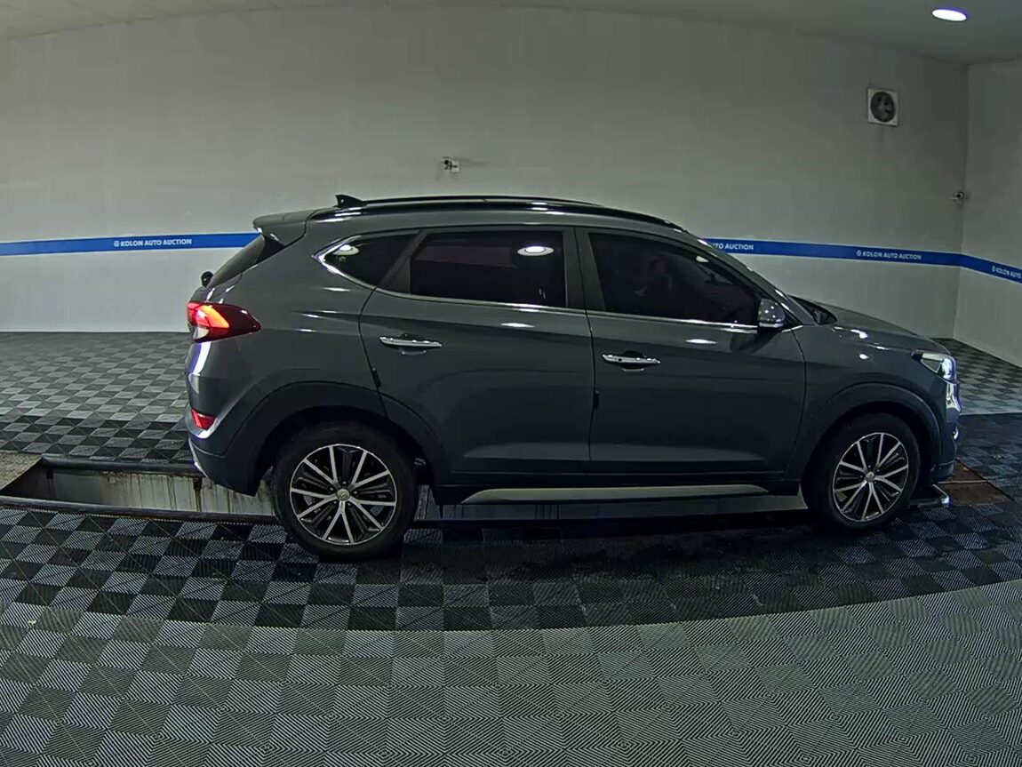 HYUNDAI ALL NEW TUCSON DIESEL 1.7 2WD STYLE FEVER 2017 - zdjęcie 4