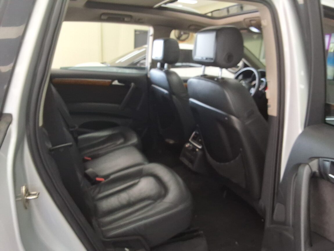 AUDI Q7 3.0 TDI QUATTRO 2011 - zdjęcie 14