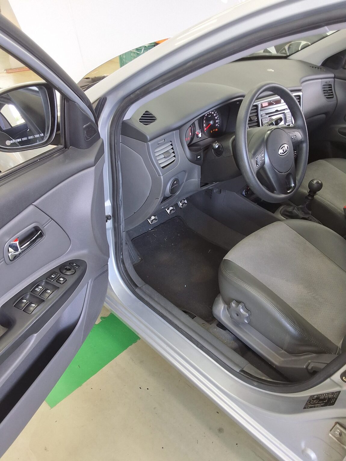 KIA PRIDE (NEW) 4-DOOR 1.6 CVVT SLX 2011 - zdjęcie 10