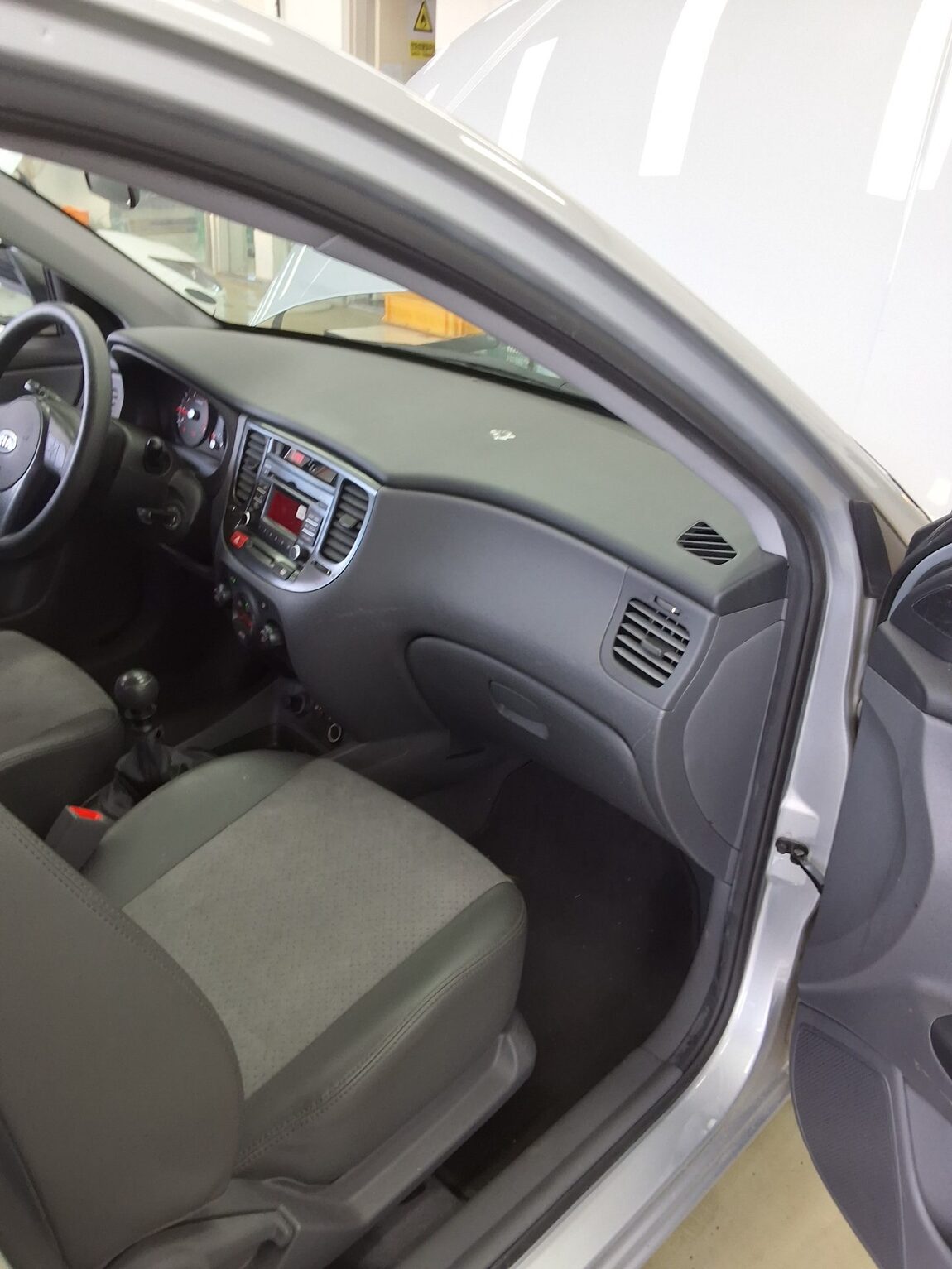 KIA PRIDE (NEW) 4-DOOR 1.6 CVVT SLX 2011 - zdjęcie 14