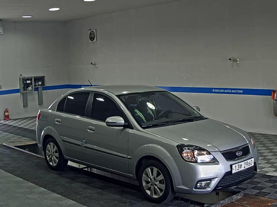 KIA PRIDE (NEW) 4-DOOR 1.6 CVVT SLX 2011 - zdjęcie 3