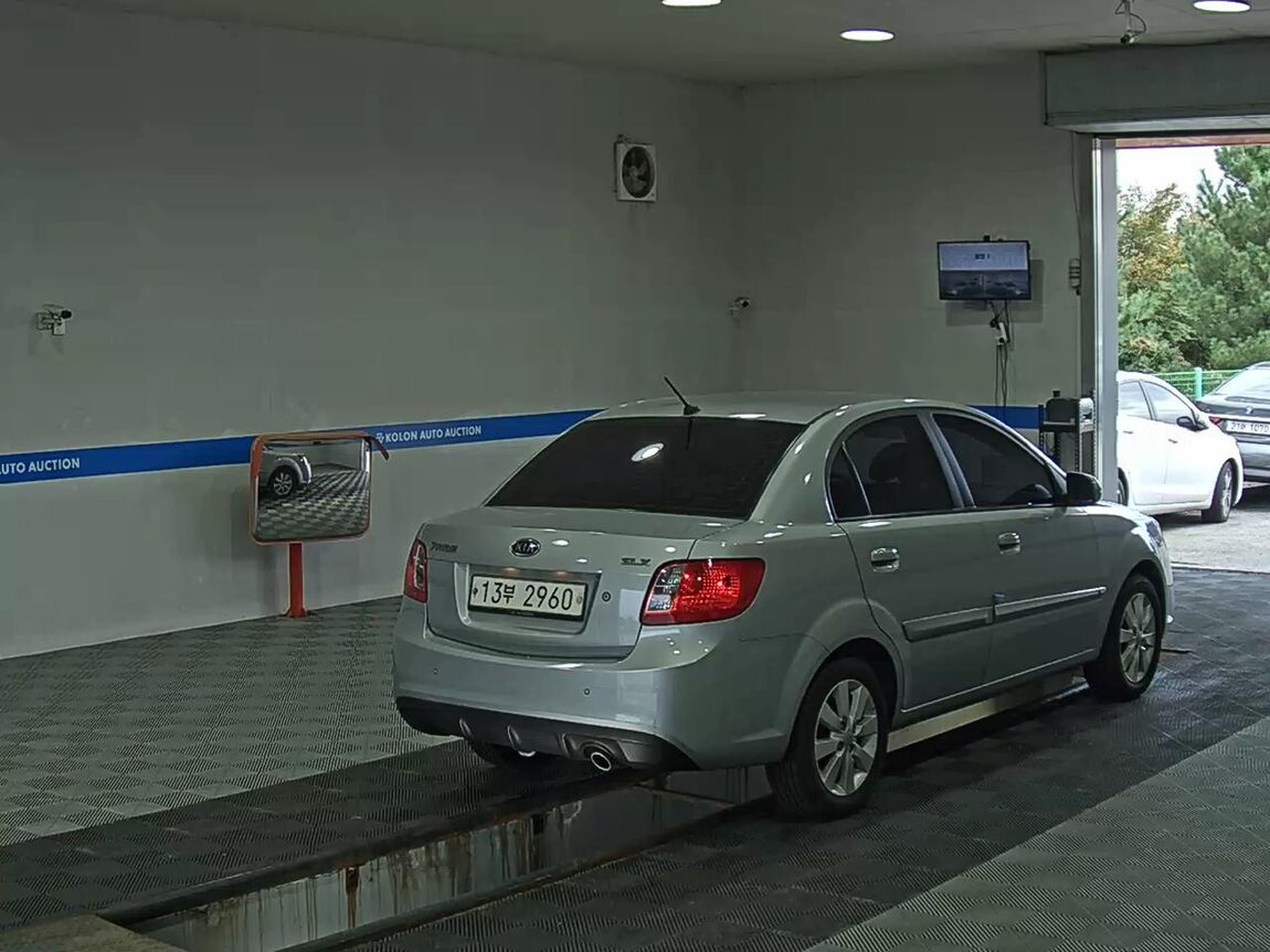 KIA PRIDE (NEW) 4-DOOR 1.6 CVVT SLX 2011 - zdjęcie 5