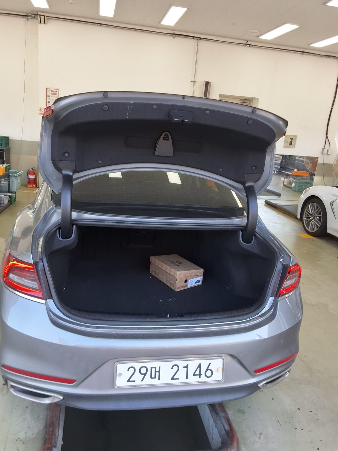 HYUNDAI GRANDEUR IG 3.0 GDi EXCLUSIVE 2019 - zdjęcie 15