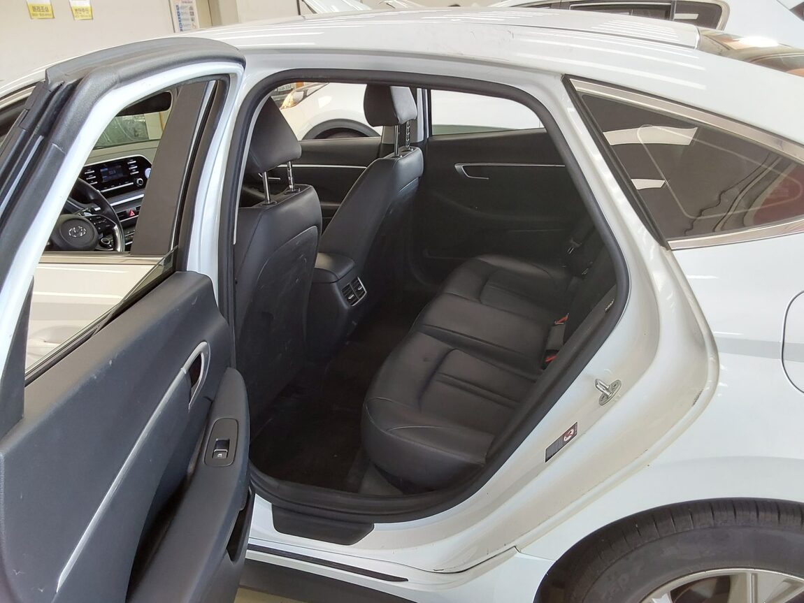 HYUNDAI SONATA (DN8) L2.0 RENTAL CAR STYLE 2020 - zdjęcie 12